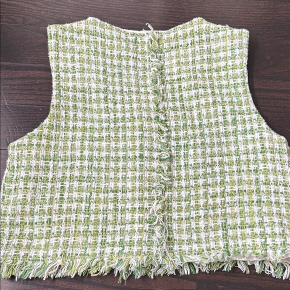 Zara White and Green Tweed Vest with Gold Accents - Picture 5 of 7
